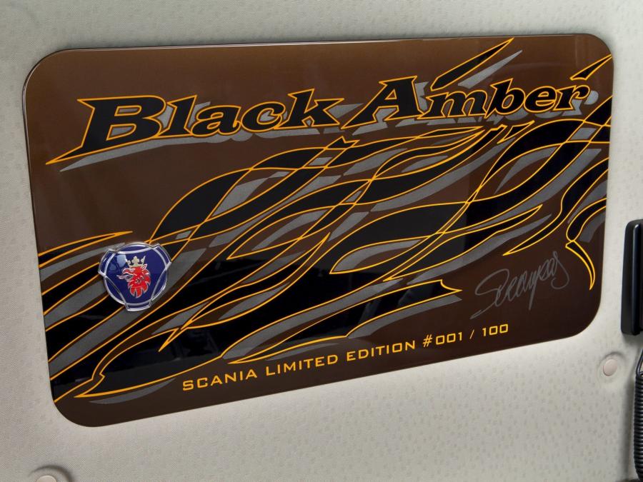  Scania R730 Black Amber Topline 2011 года  (фото 2 из 2)